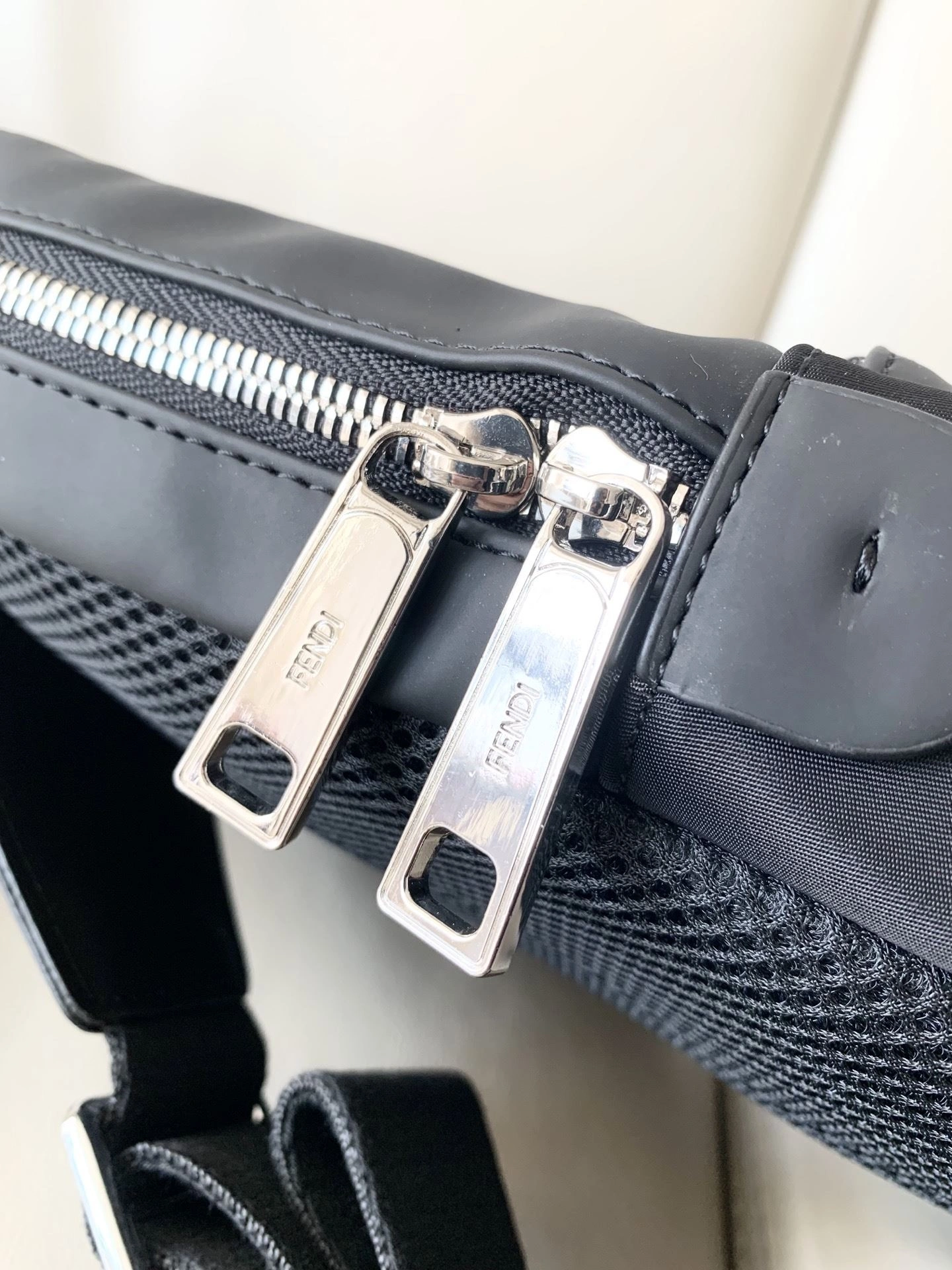 Chic Mens Fendi Waist Chest Packs 93172