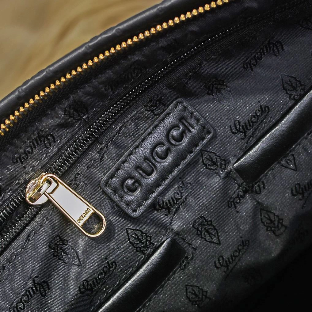 Compact Mens Gucci Briefcases 90900