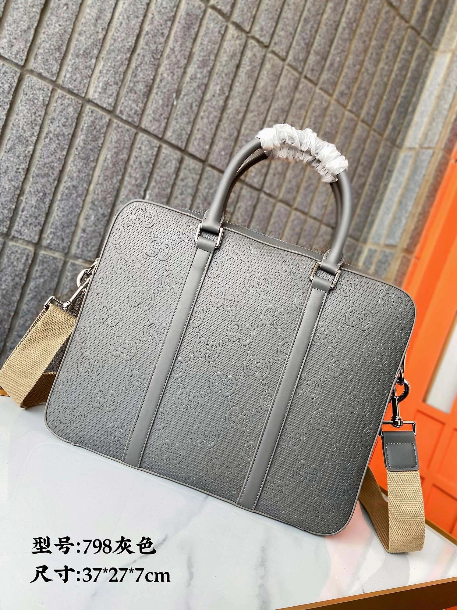 Mens Gucci Briefcases Compact 93080
