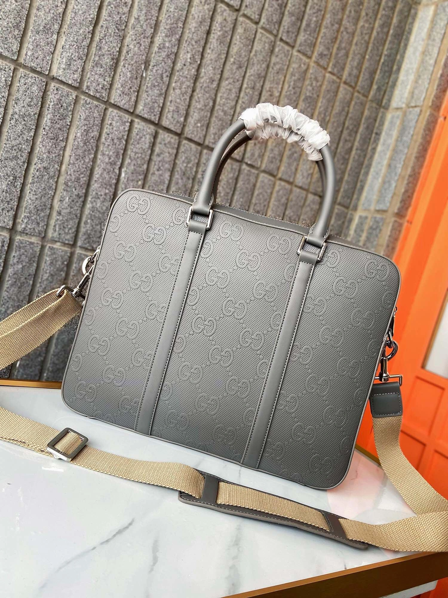 Mens Gucci Briefcases Compact 93080