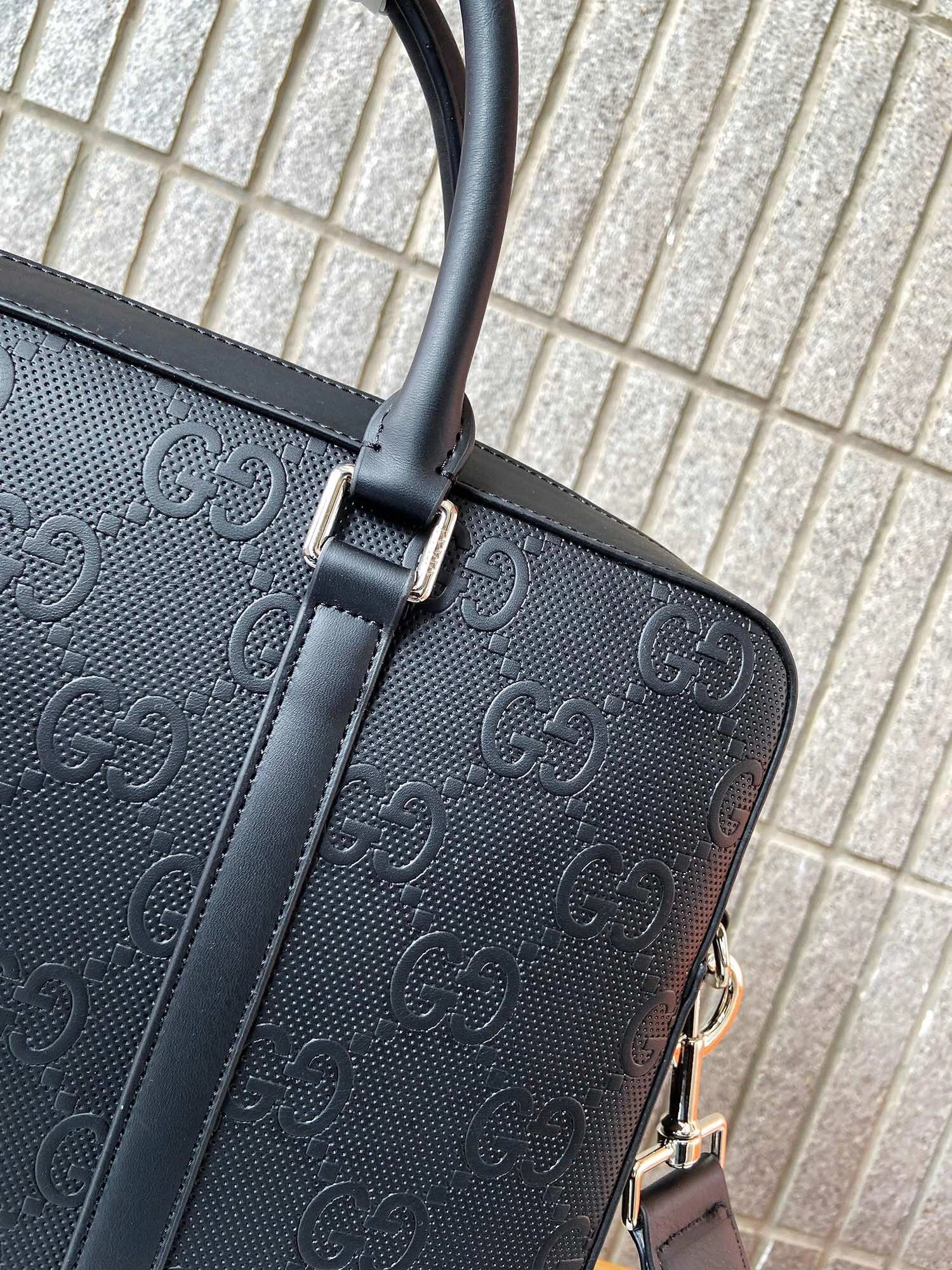 Mens Gucci Briefcases WeatherProof 93054