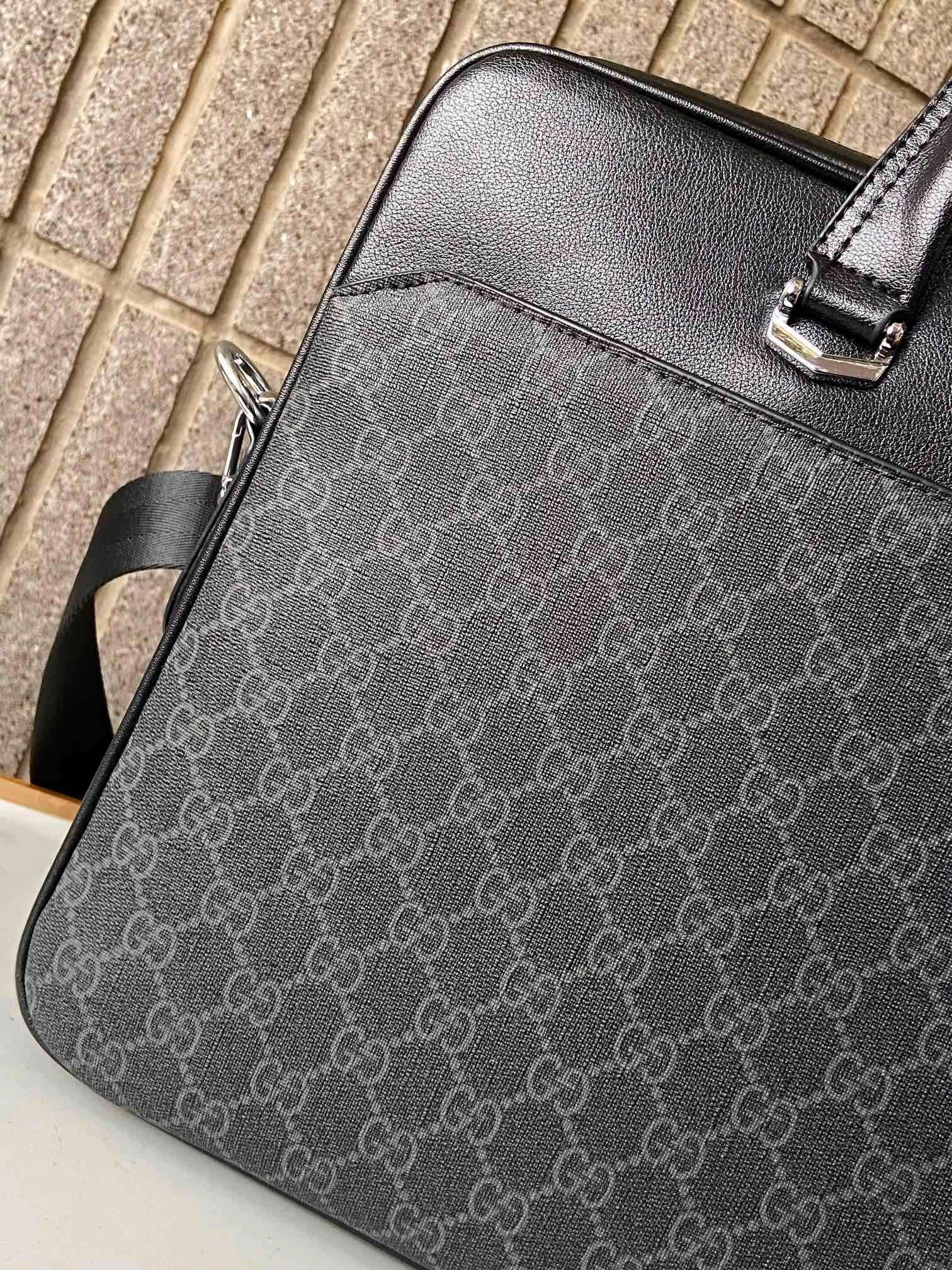 Mens Gucci Briefcases SoftTouch 93053