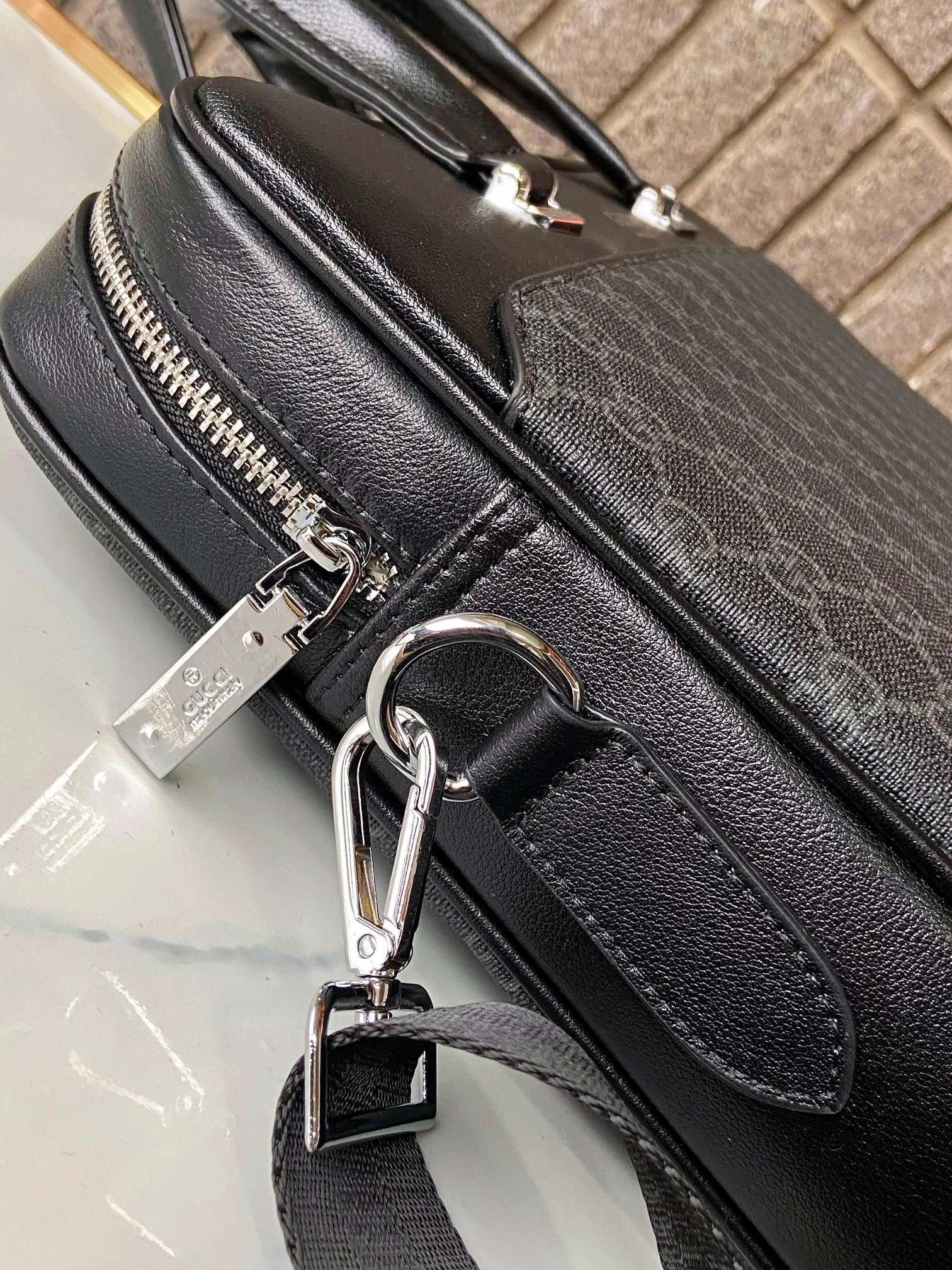 Mens Gucci Briefcases SoftTouch 93053