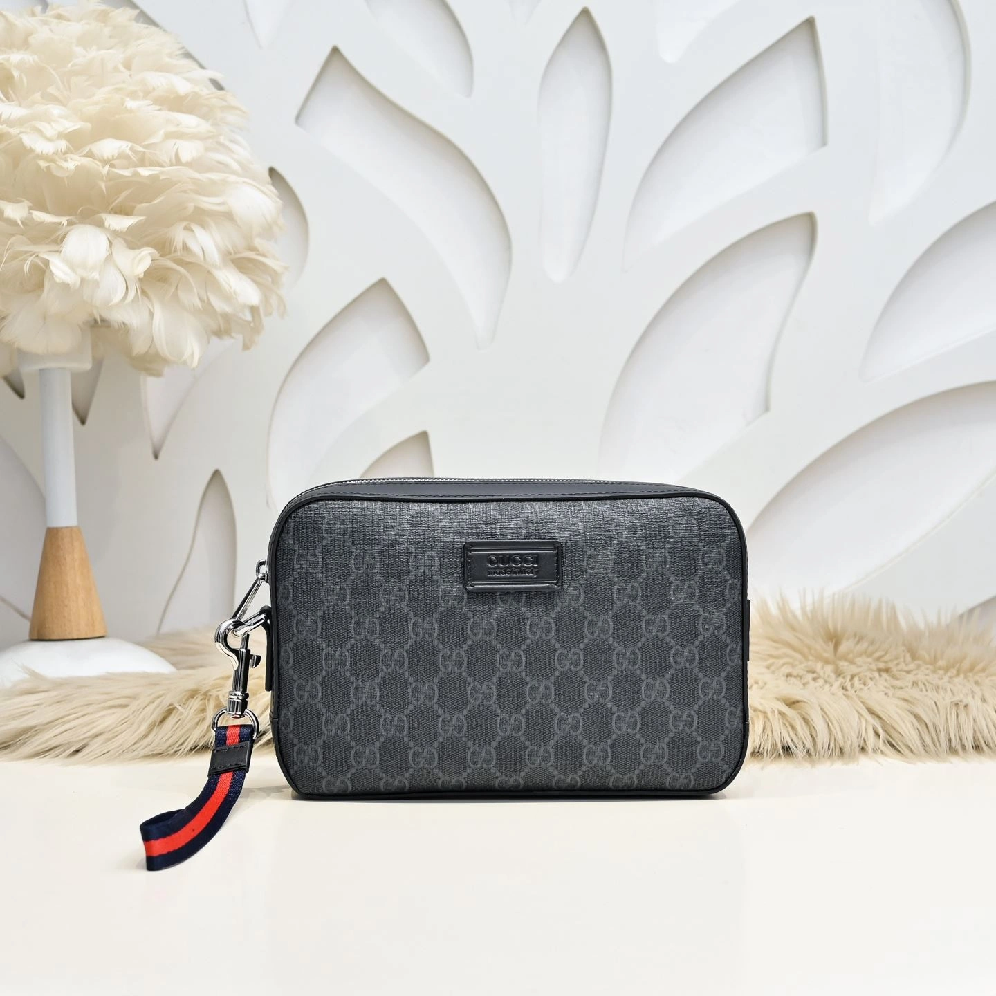Vibrant Mens Gucci Clutch Bags 90894