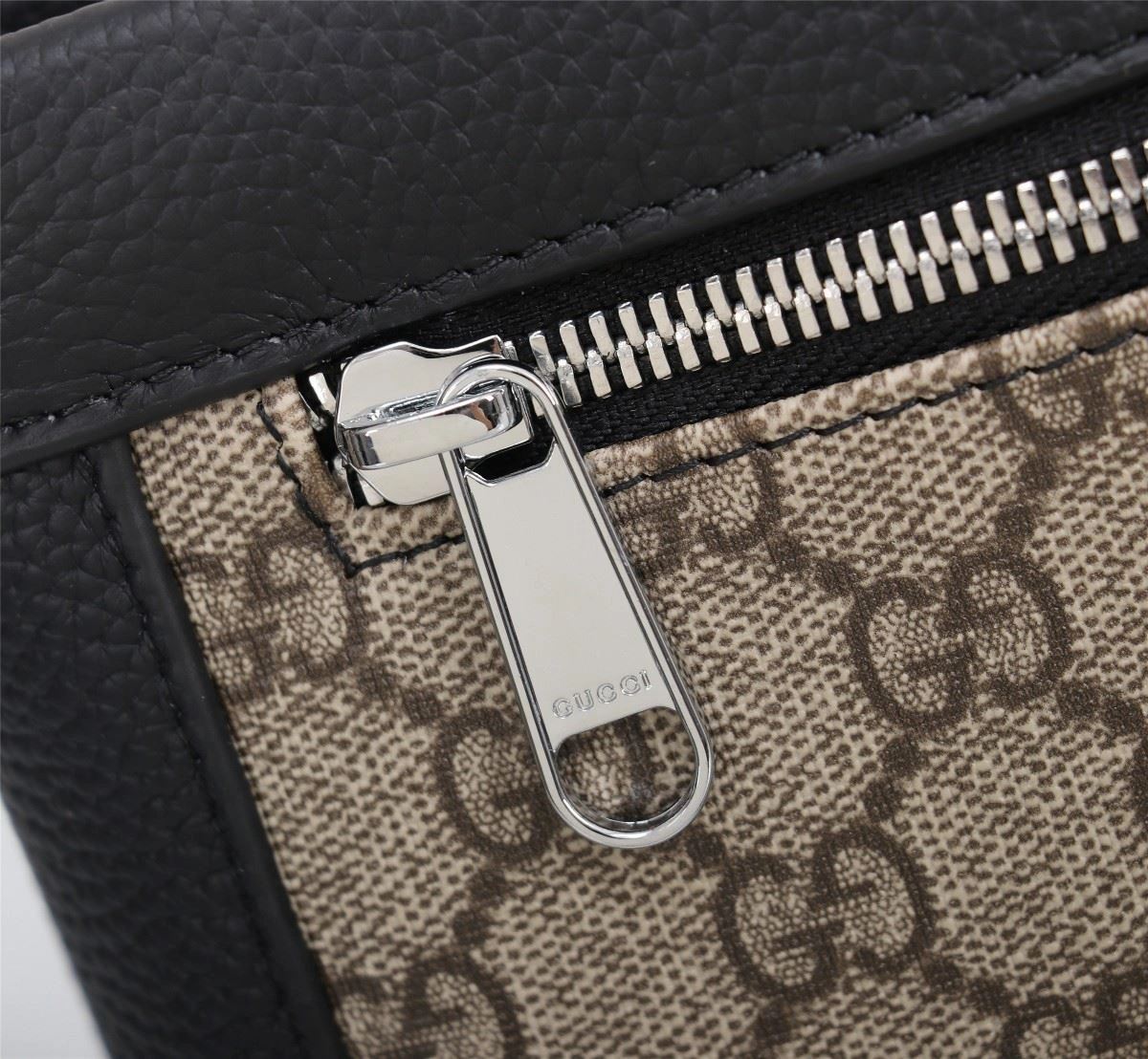 Snug Mens Gucci Clutch Bags 93034