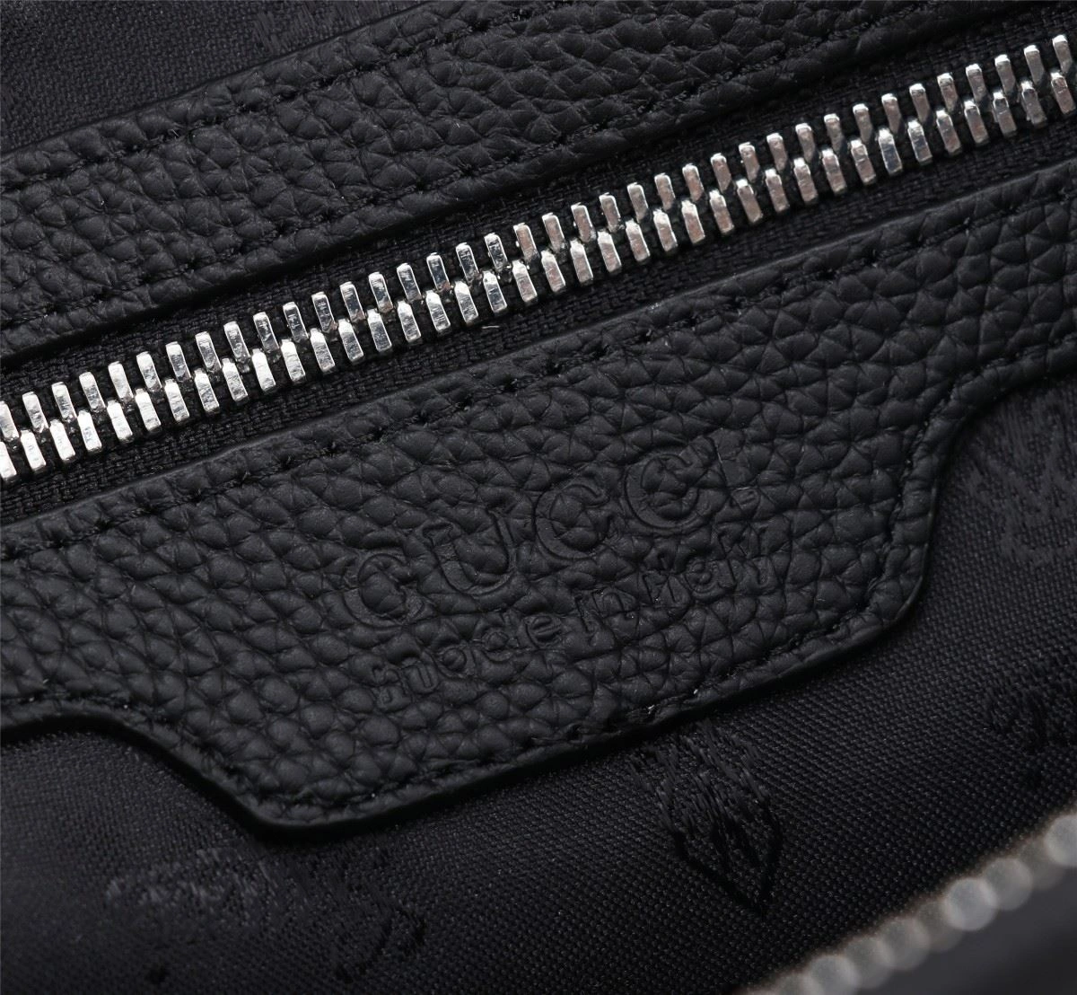 Snug Mens Gucci Clutch Bags 93034