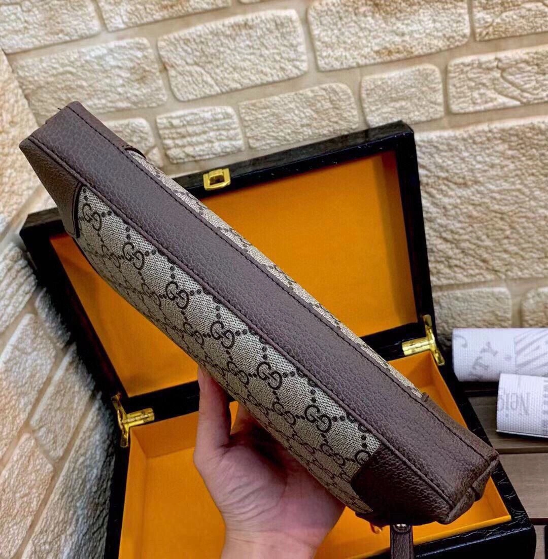 Refined Mens Gucci Clutch Bags 93036