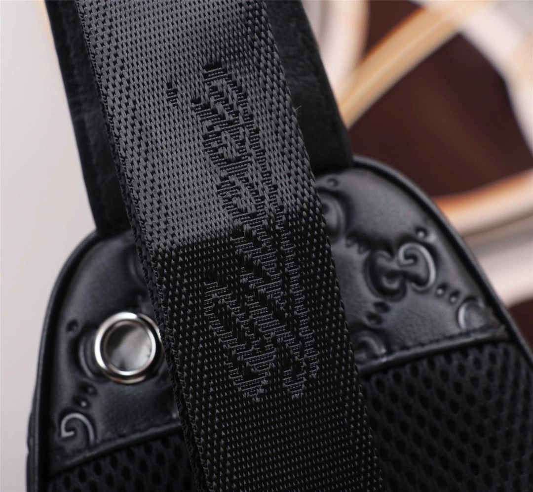 Minimalist Mens Gucci Waist Chest Packs 92942