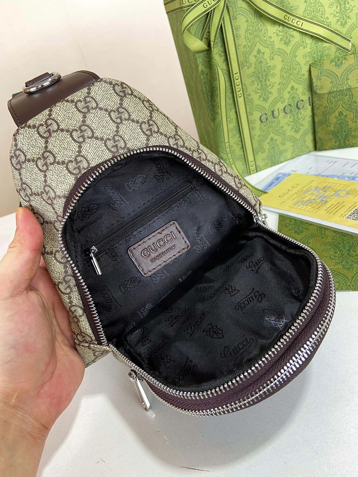Resilient Mens Gucci Waist Chest Packs 92931