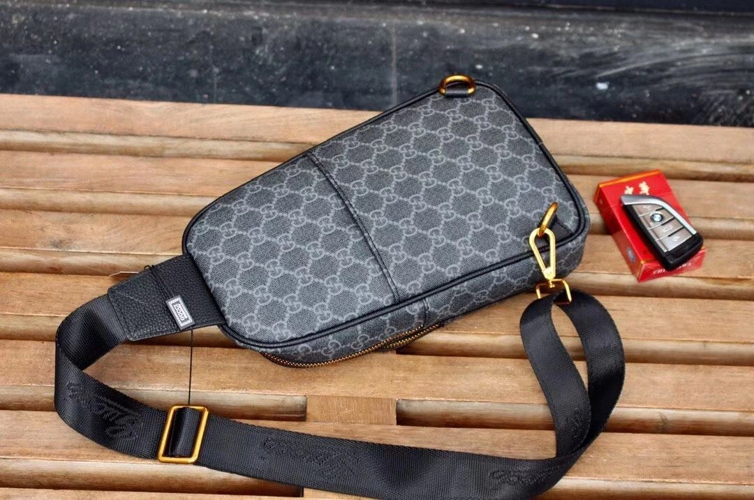 Mens Gucci Waist Chest Packs WaterResistant 92926