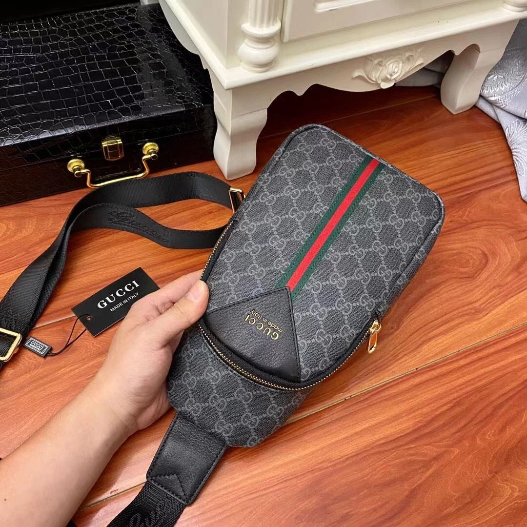 Mens Gucci Waist Chest Packs Compact 92924