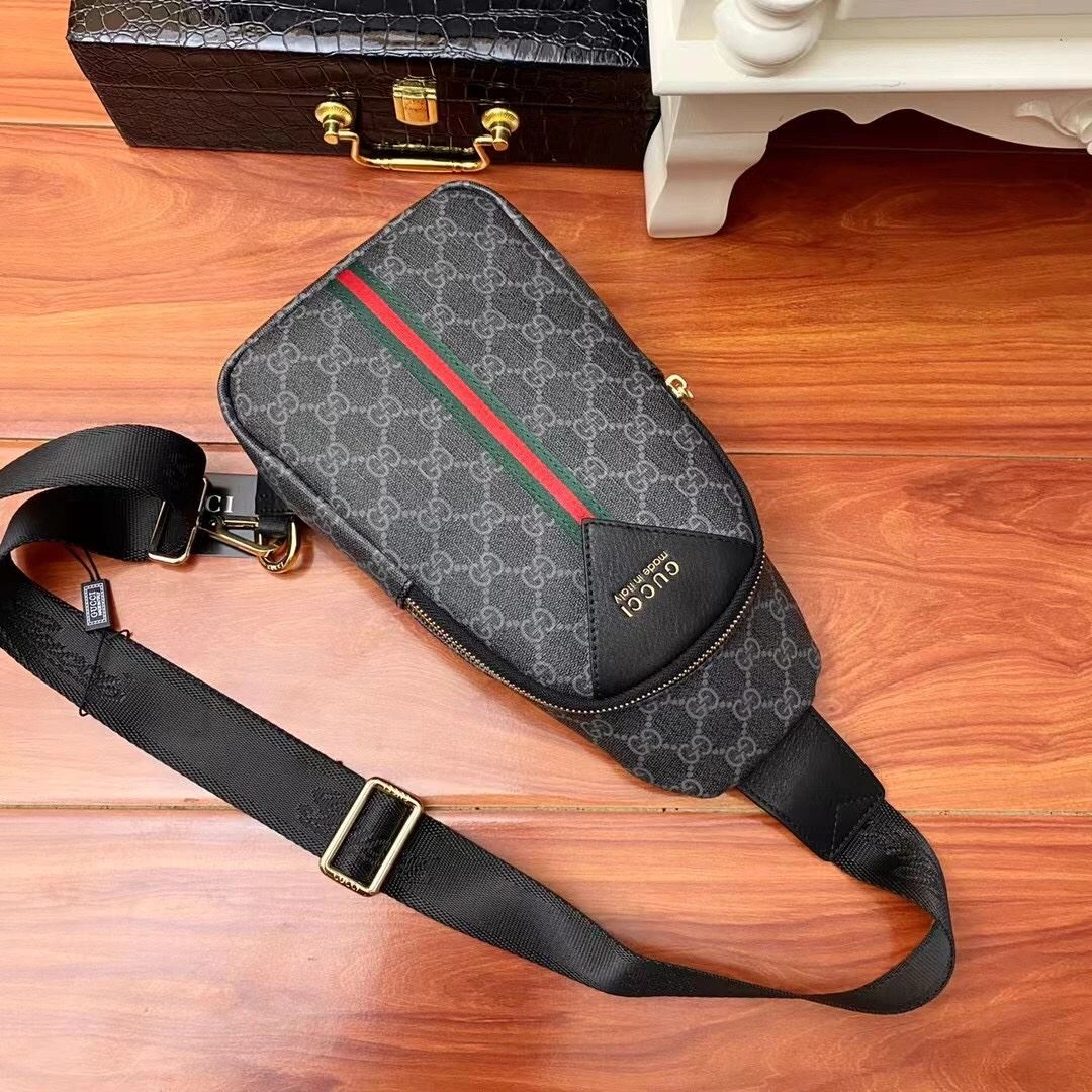 Mens Gucci Waist Chest Packs Compact 92924