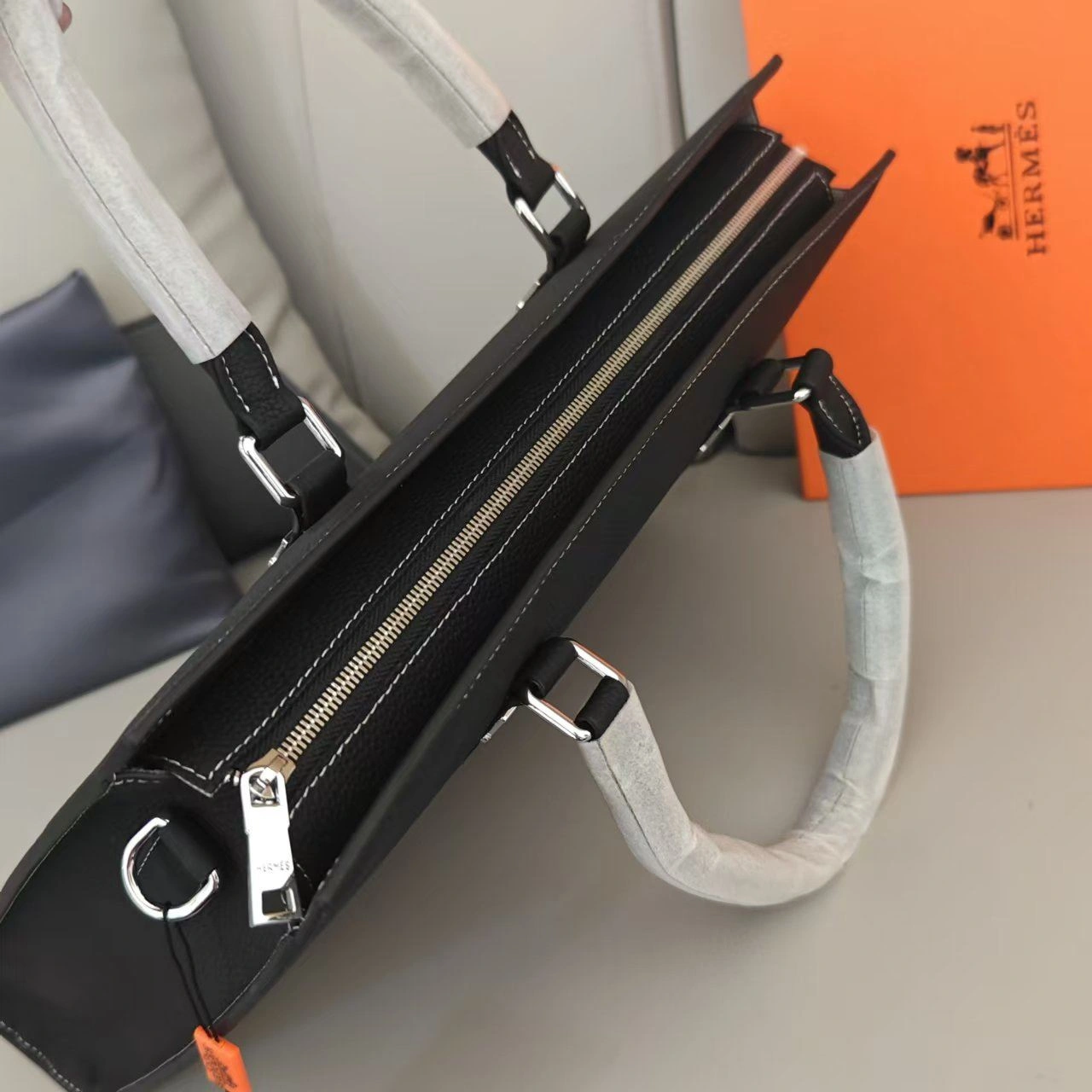 FreshLook Mens Hermes Briefcases 92887