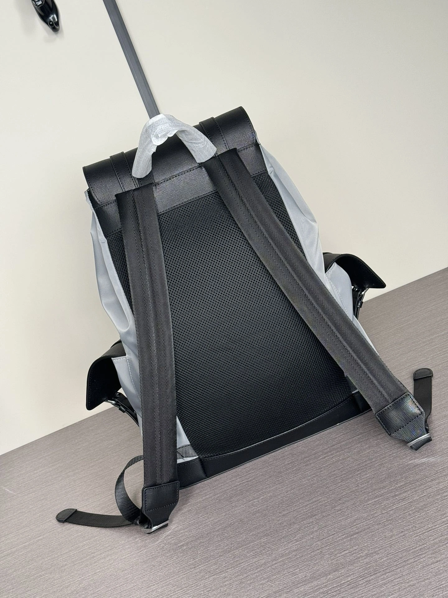 Mens Louis Vuitton Backpacks SoftTouch 92833