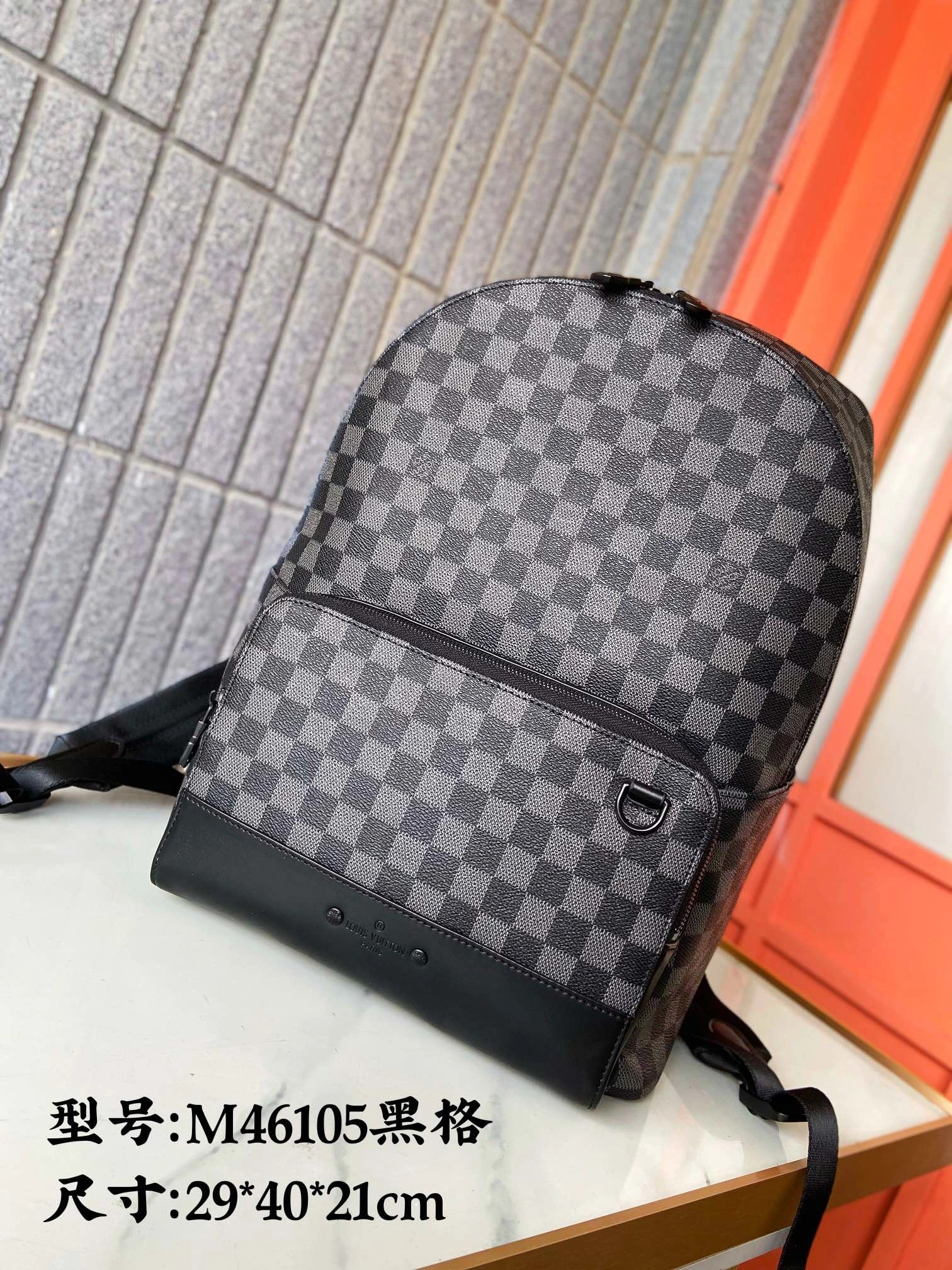 SmoothTexture Mens Louis Vuitton Backpacks 92859