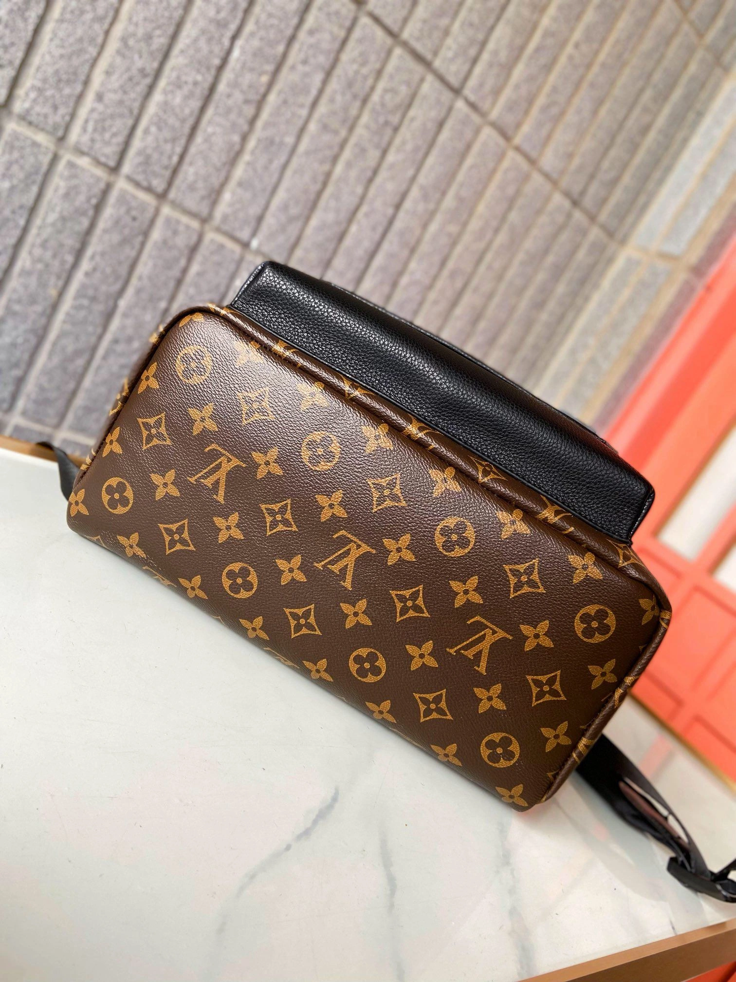 FashionForward Mens Louis Vuitton Backpacks 92865