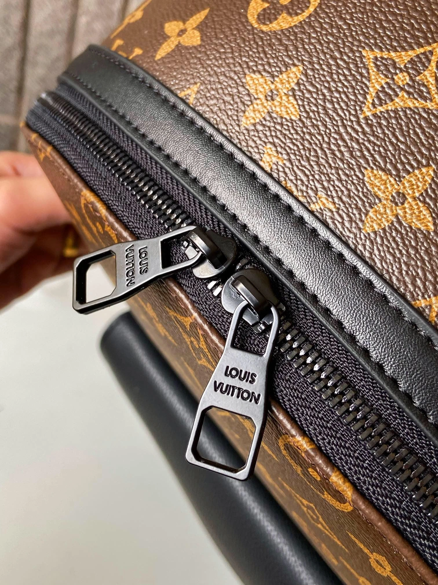 FashionForward Mens Louis Vuitton Backpacks 92865