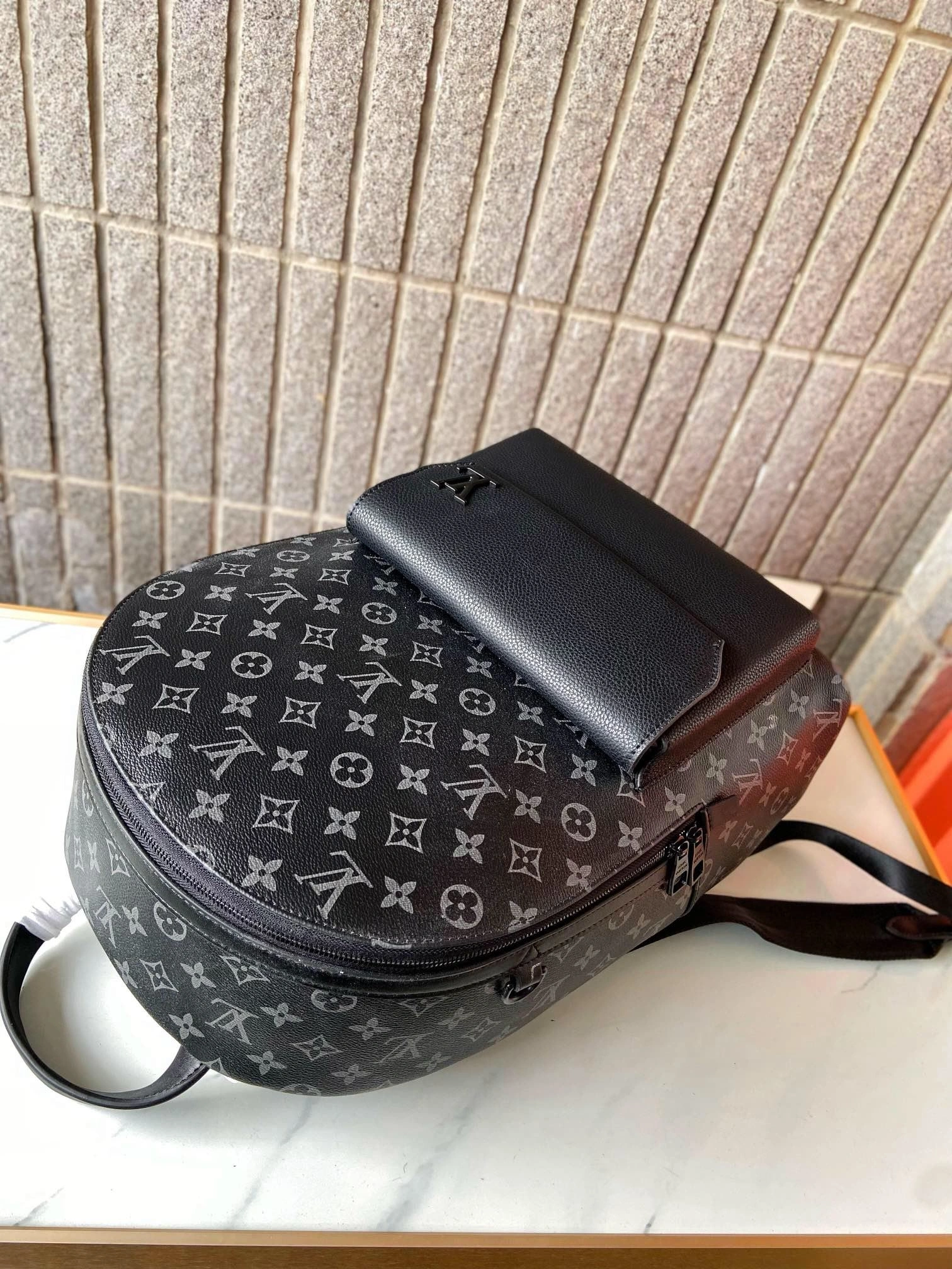 Mens Louis Vuitton Backpacks Neat 92829