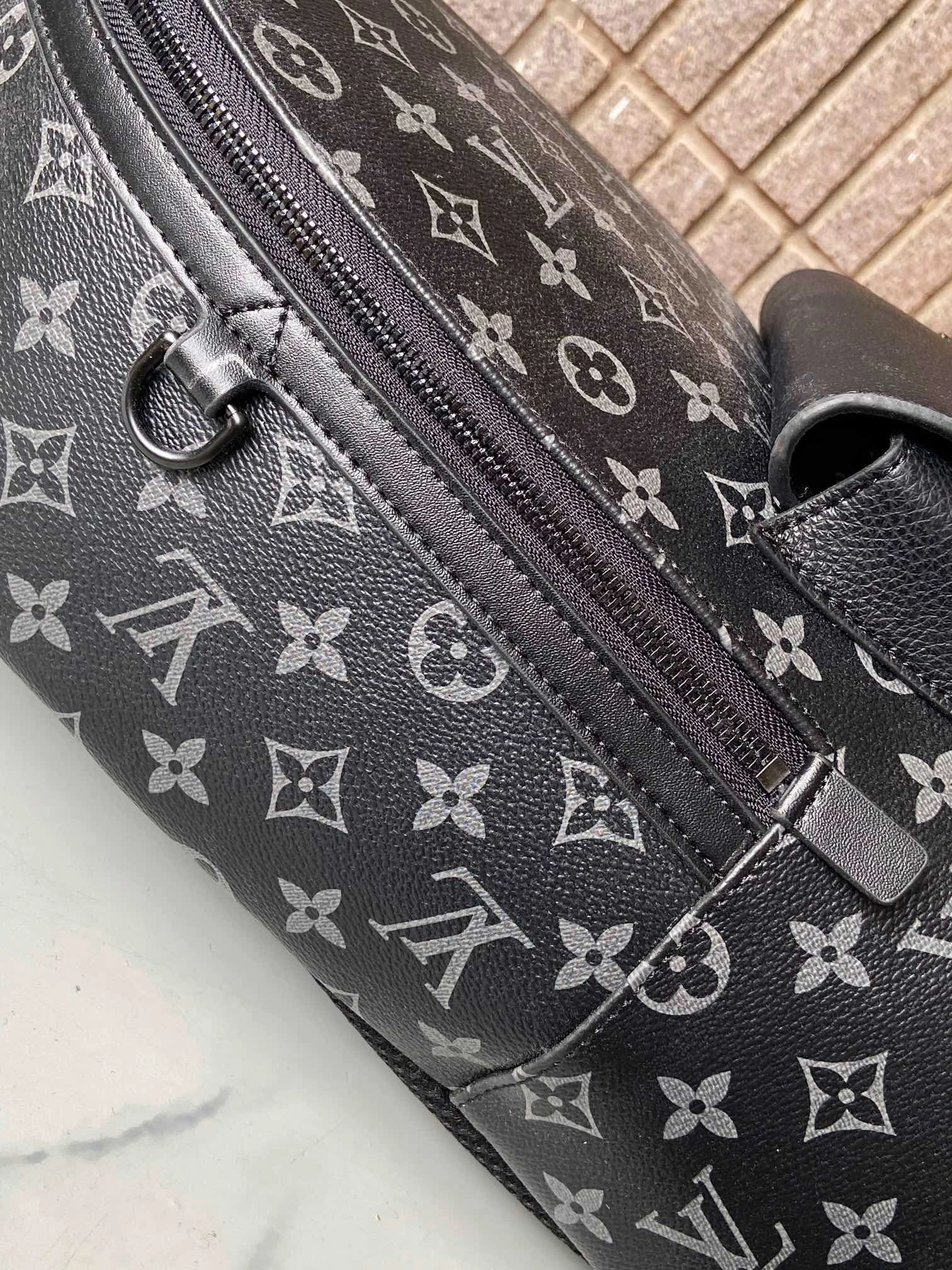 Mens Louis Vuitton Backpacks Neat 92829