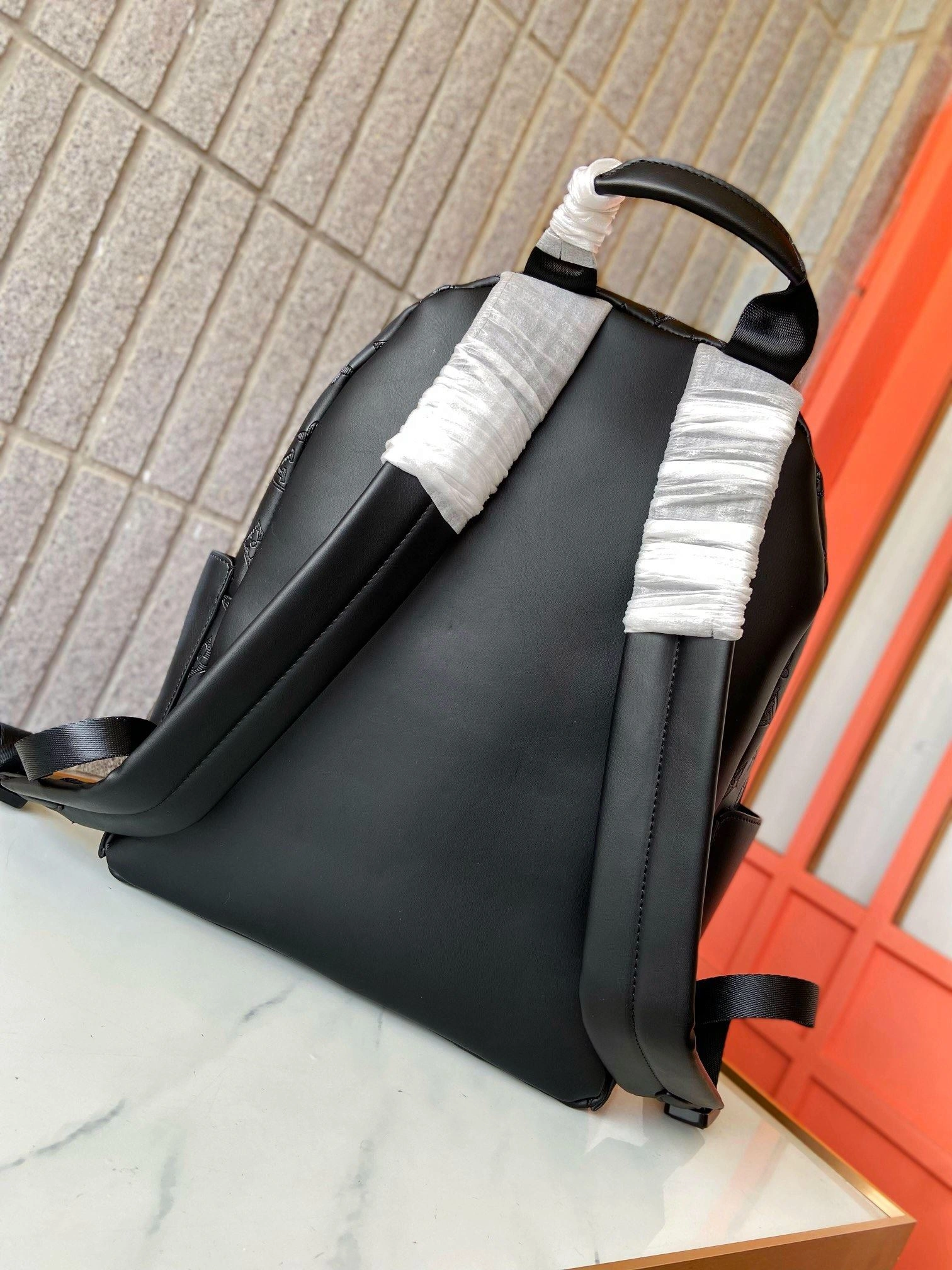DailyWear Mens Louis Vuitton Backpacks 92854