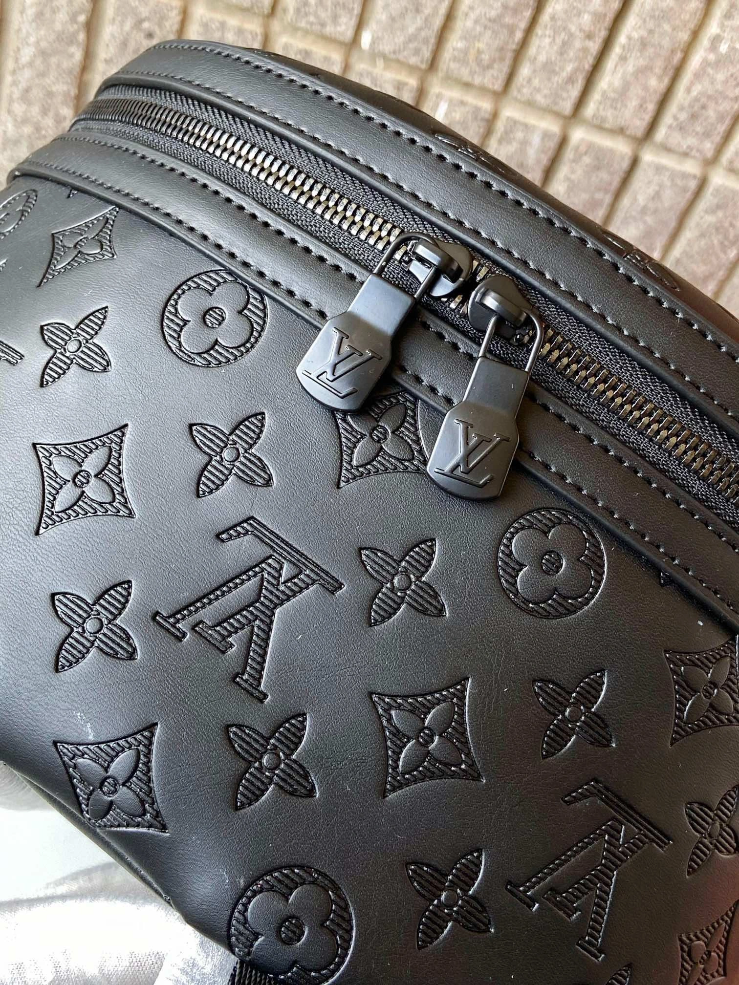 DailyWear Mens Louis Vuitton Backpacks 92854