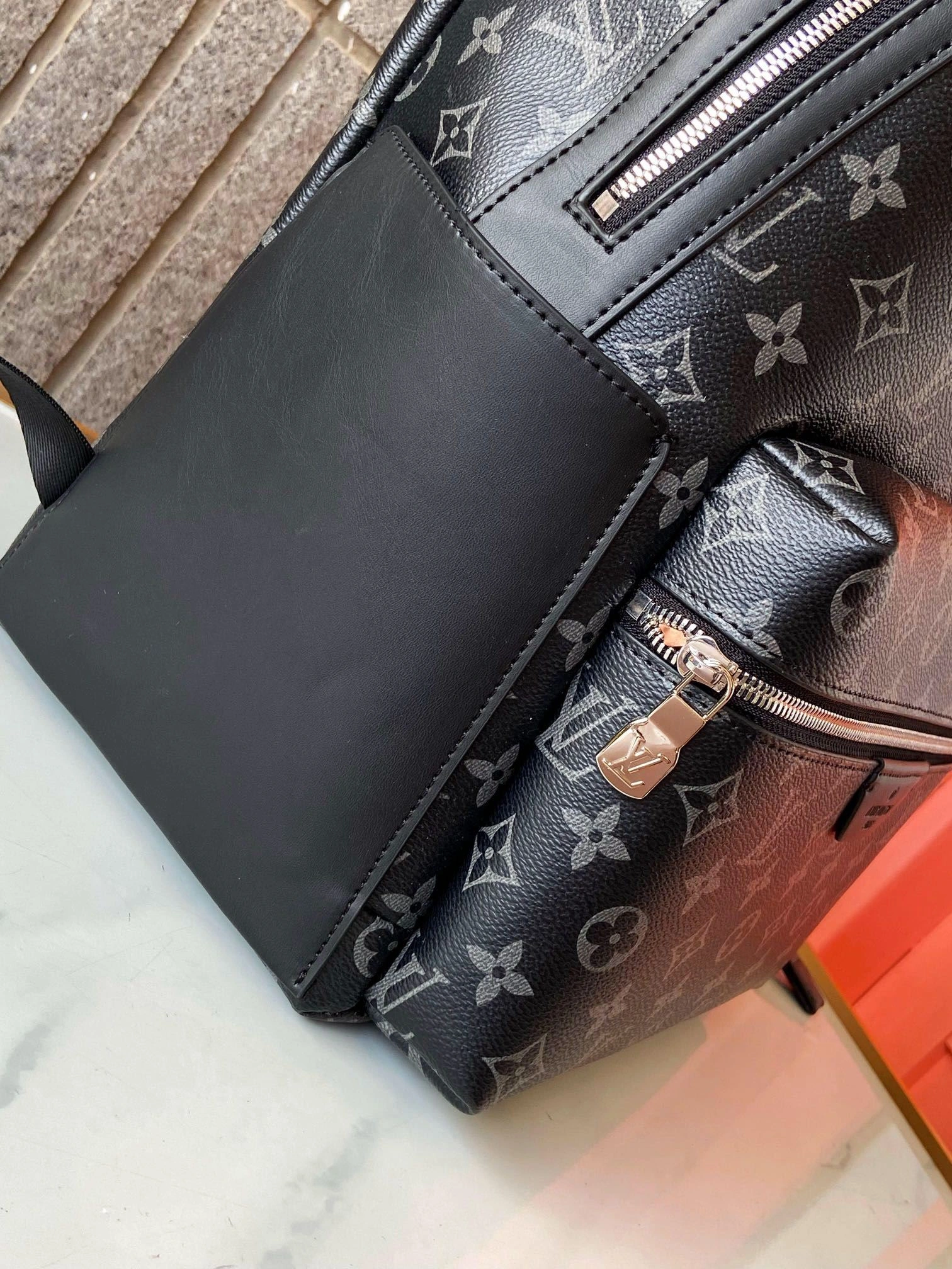 Stylish Mens Louis Vuitton Backpacks 92827