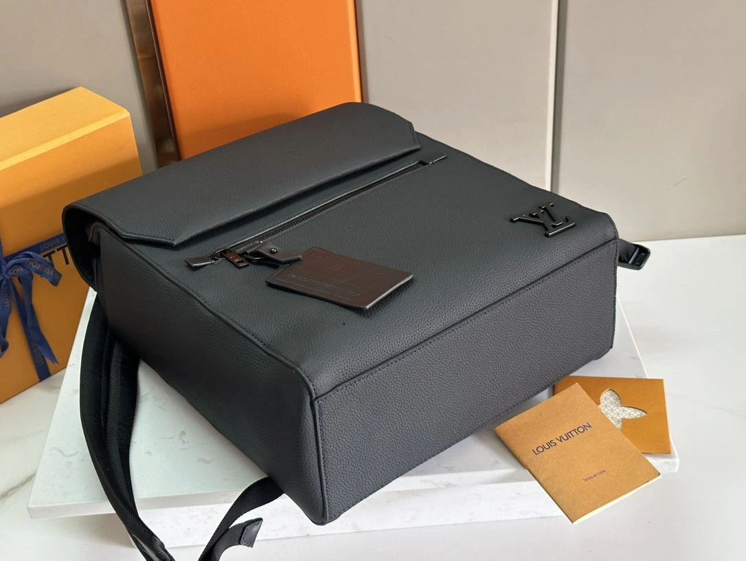 SportInspired Mens Louis Vuitton Backpacks 91788
