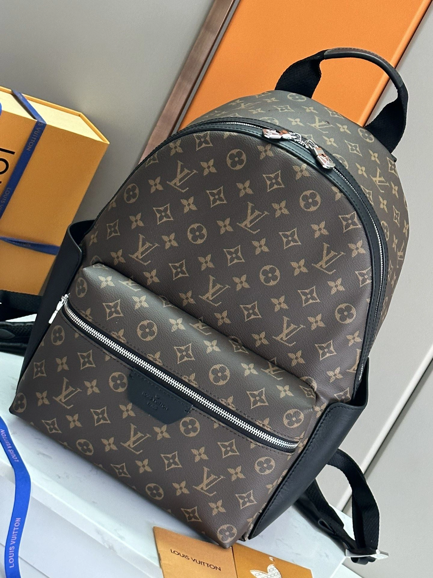 Mens Louis Vuitton Backpacks Flexible 91872
