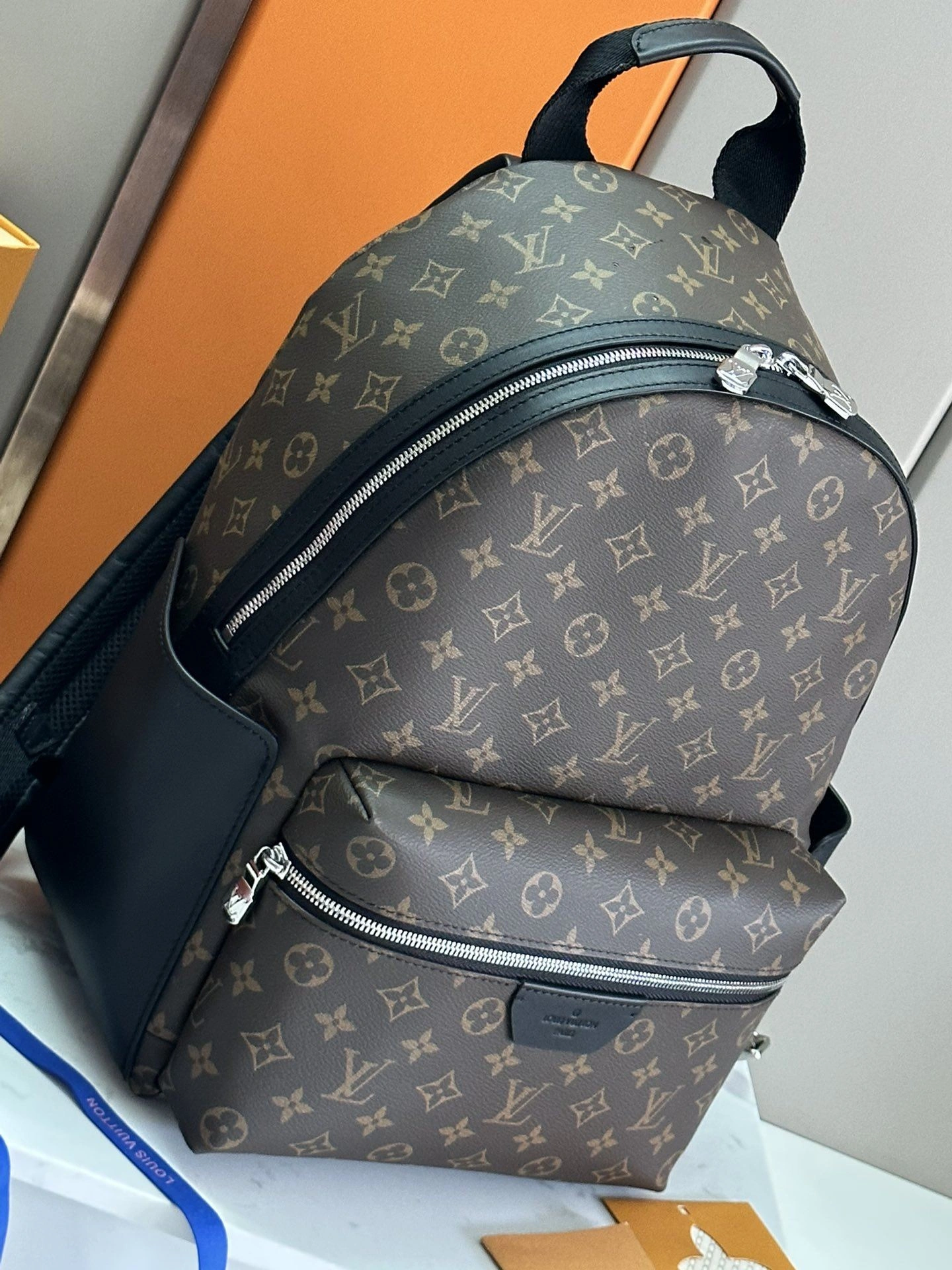 Mens Louis Vuitton Backpacks Flexible 91872