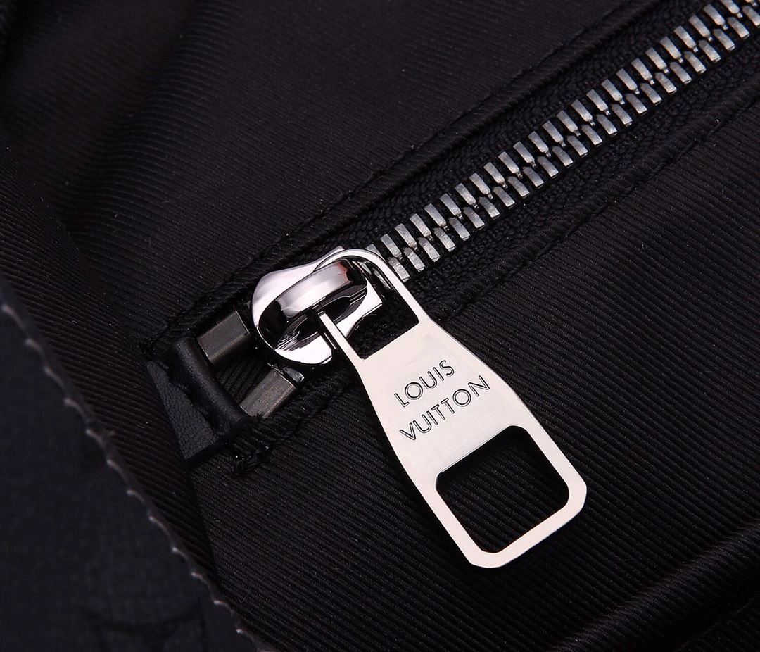 Mens Louis Vuitton Backpacks WaterResistant 91795