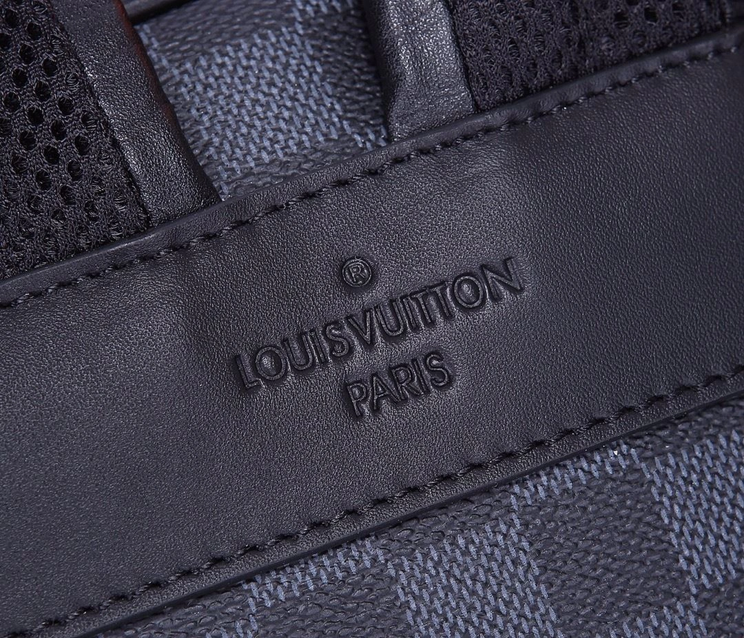 Compact Mens Louis Vuitton Backpacks 91779