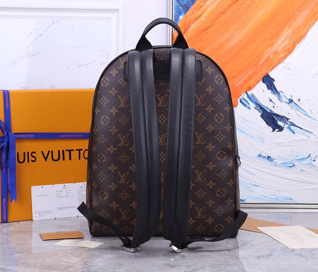 Versatile Mens Louis Vuitton Backpacks 91777