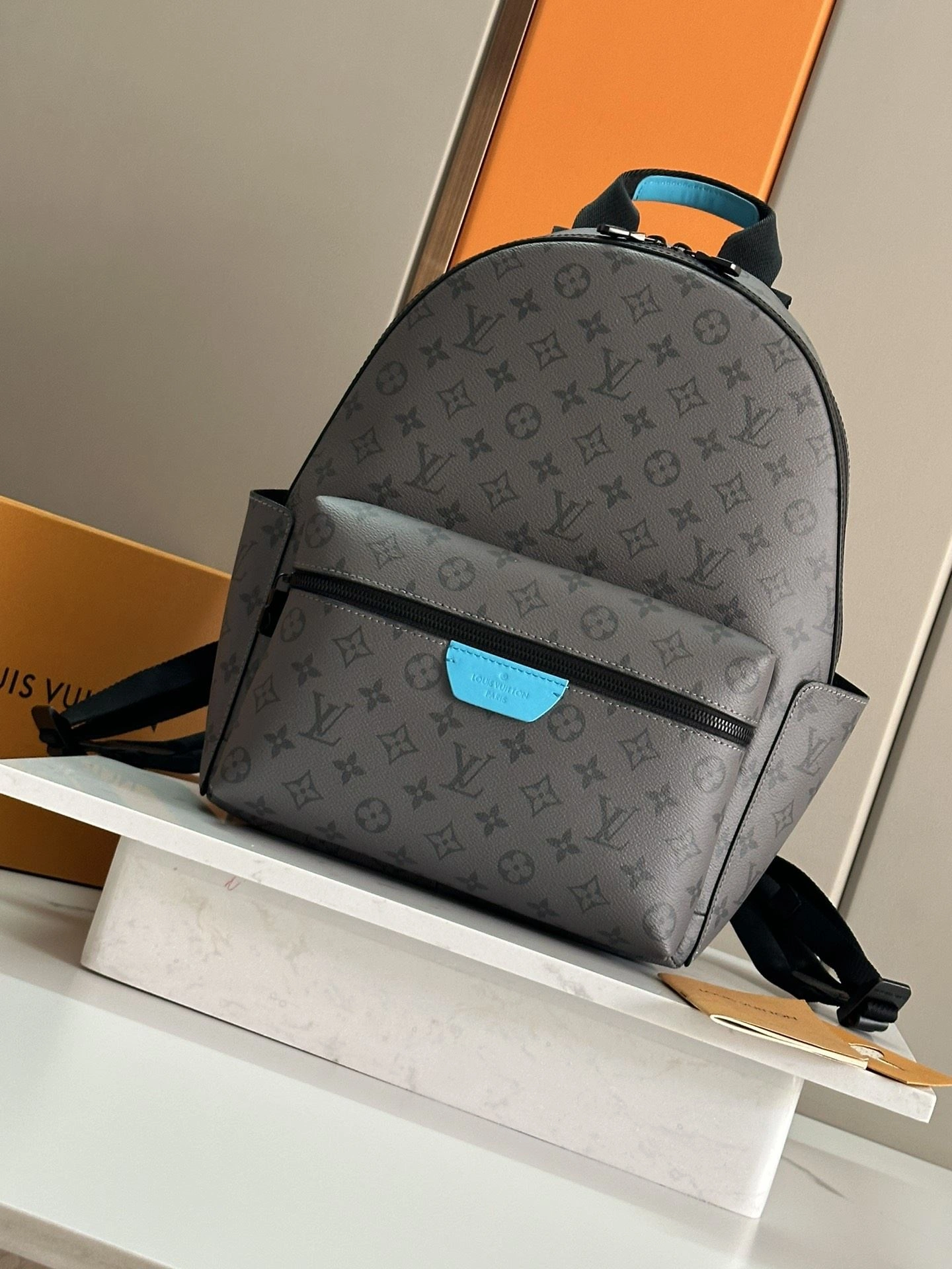 Mens Louis Vuitton Backpacks SoftTouch 91771