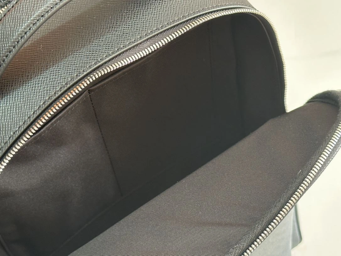 DailyWear Mens Louis Vuitton Backpacks 91764