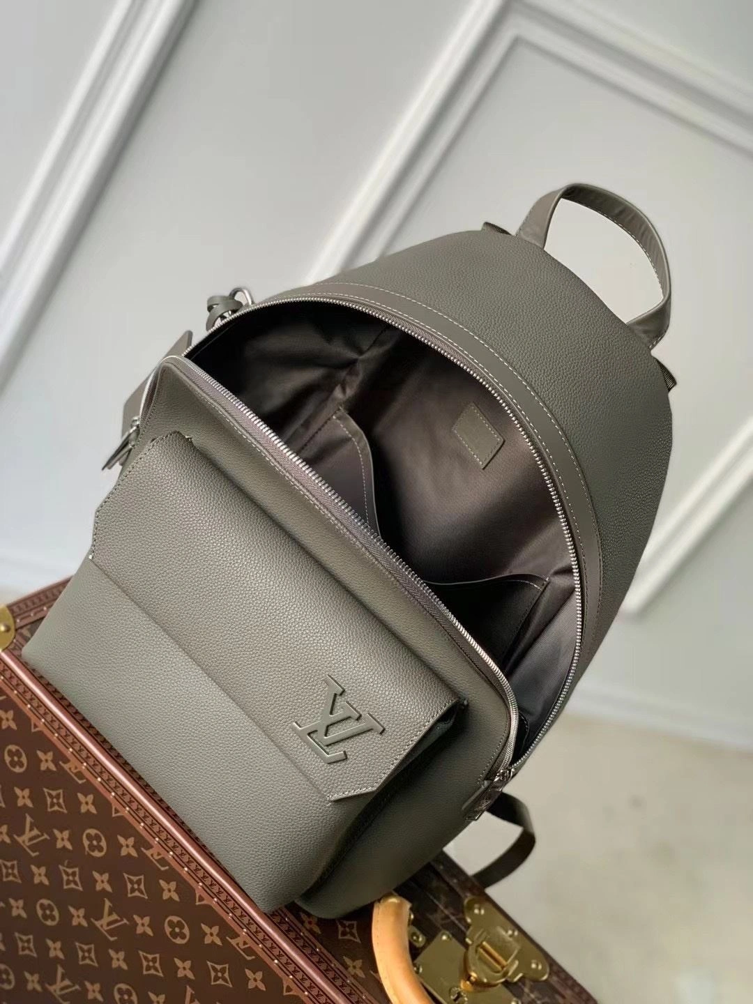 OnTrend Mens Louis Vuitton Backpacks 91758