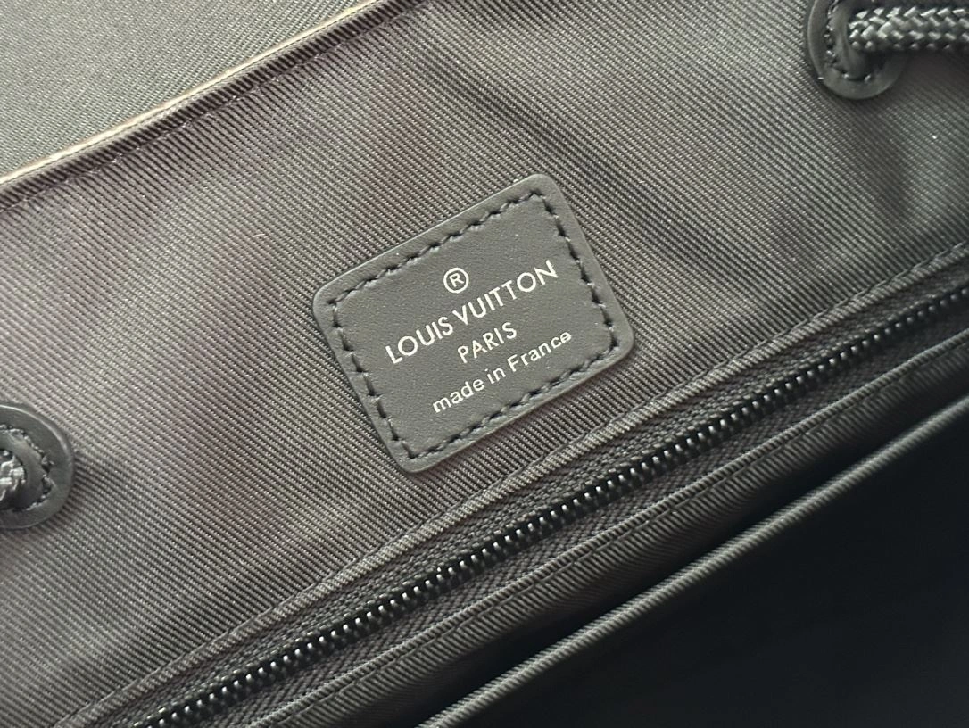 FreshLook Mens Louis Vuitton Backpacks 91760