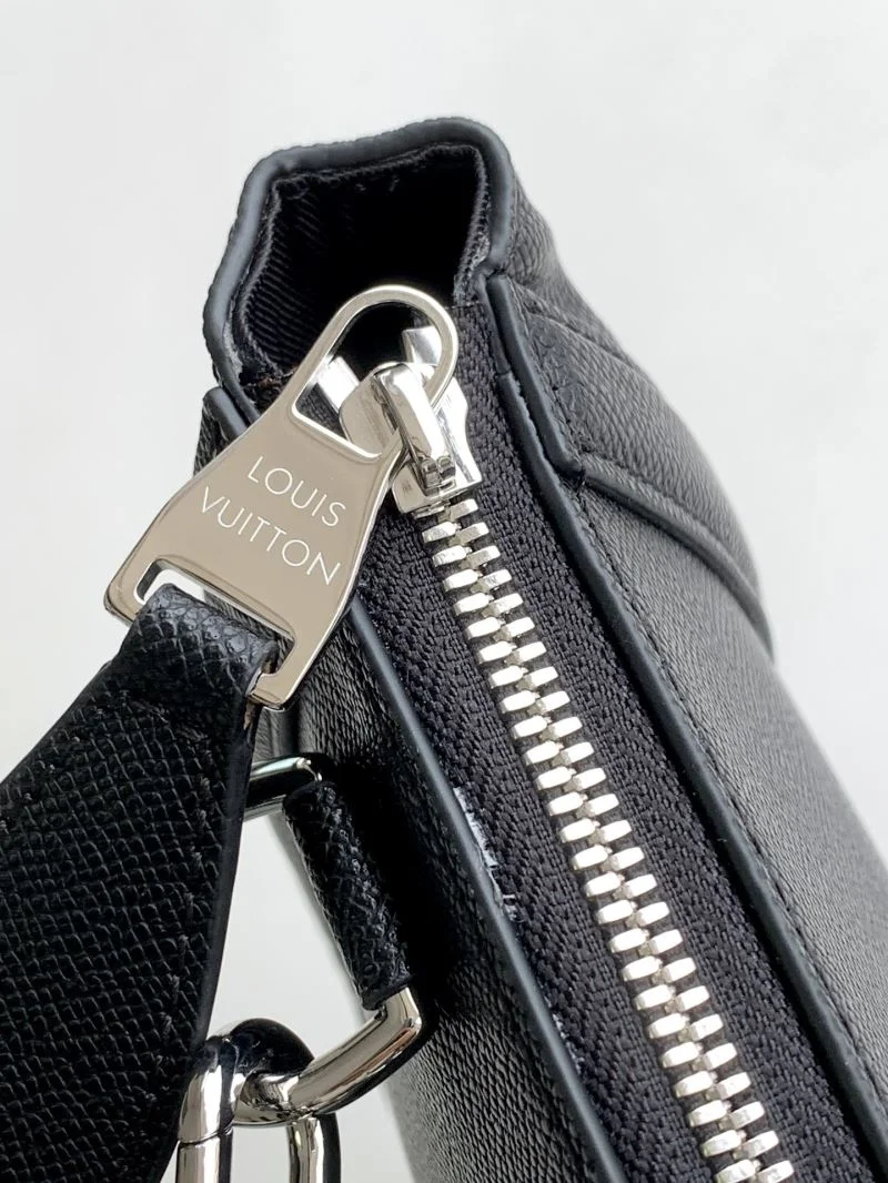 EyeCatching Mens Louis Vuitton Briefcases 42082