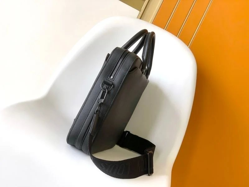 Versatile Mens Louis Vuitton Briefcases 42081