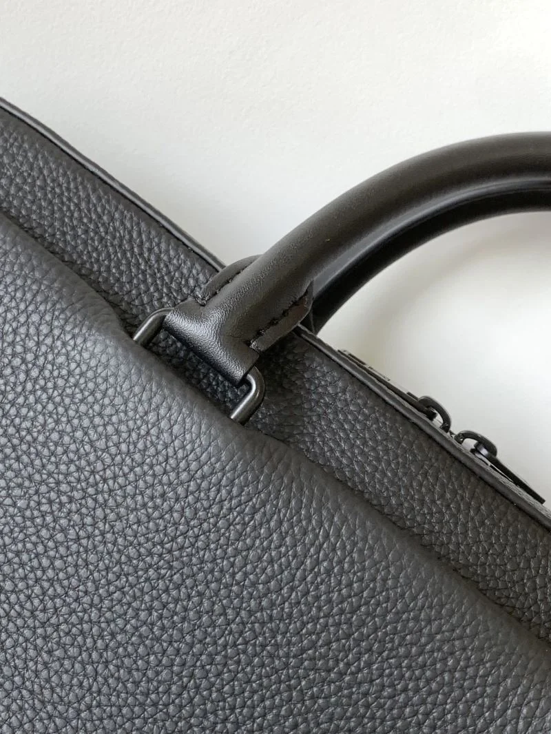 Versatile Mens Louis Vuitton Briefcases 42081