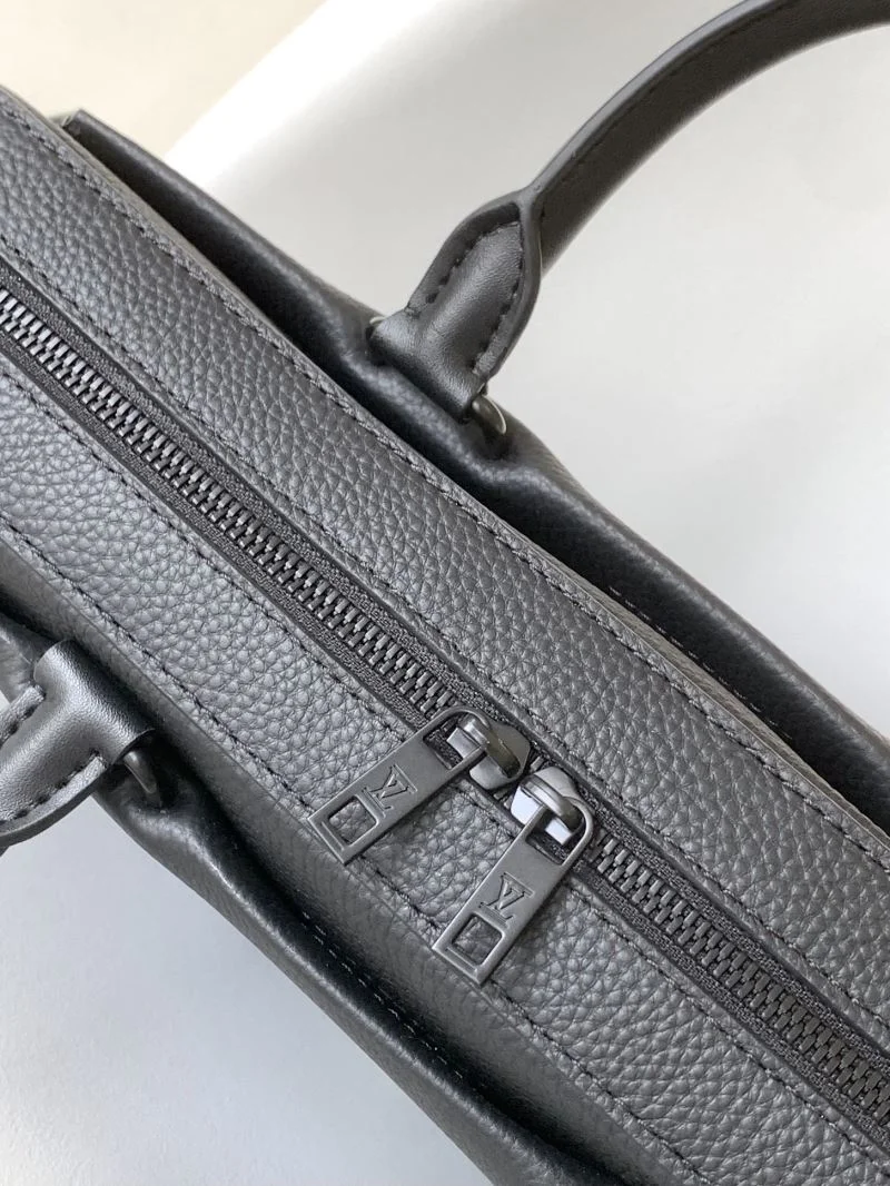 Versatile Mens Louis Vuitton Briefcases 42081