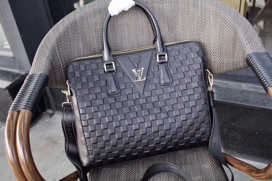Vibrant Mens Louis Vuitton Briefcases 92823