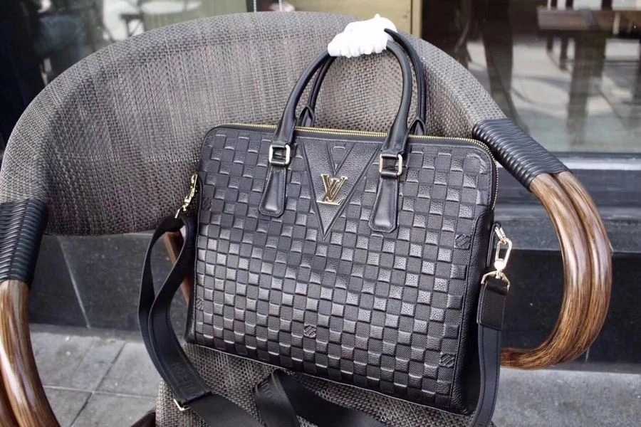 Vibrant Mens Louis Vuitton Briefcases 92823