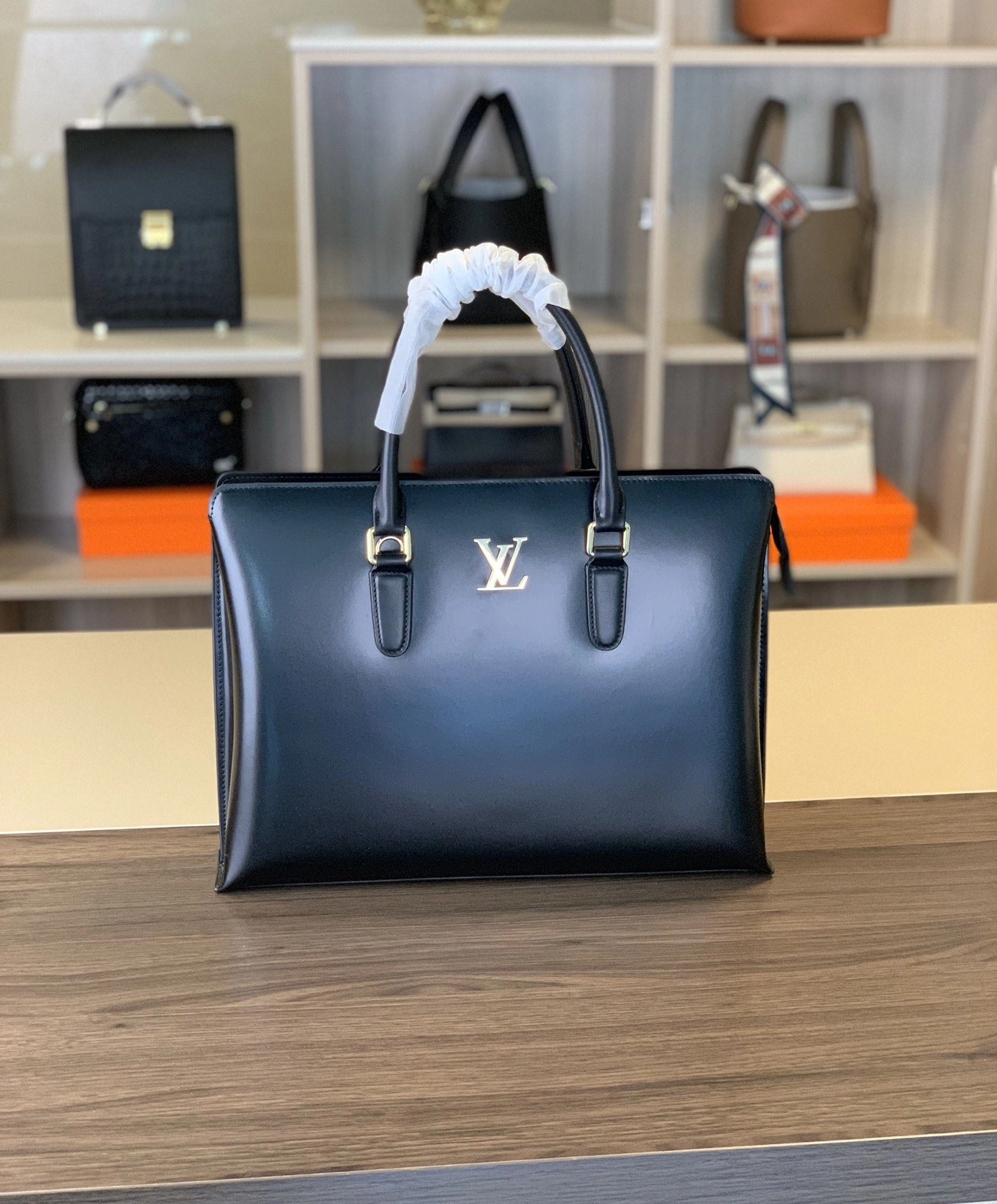 Neat Mens Louis Vuitton Briefcases 92815