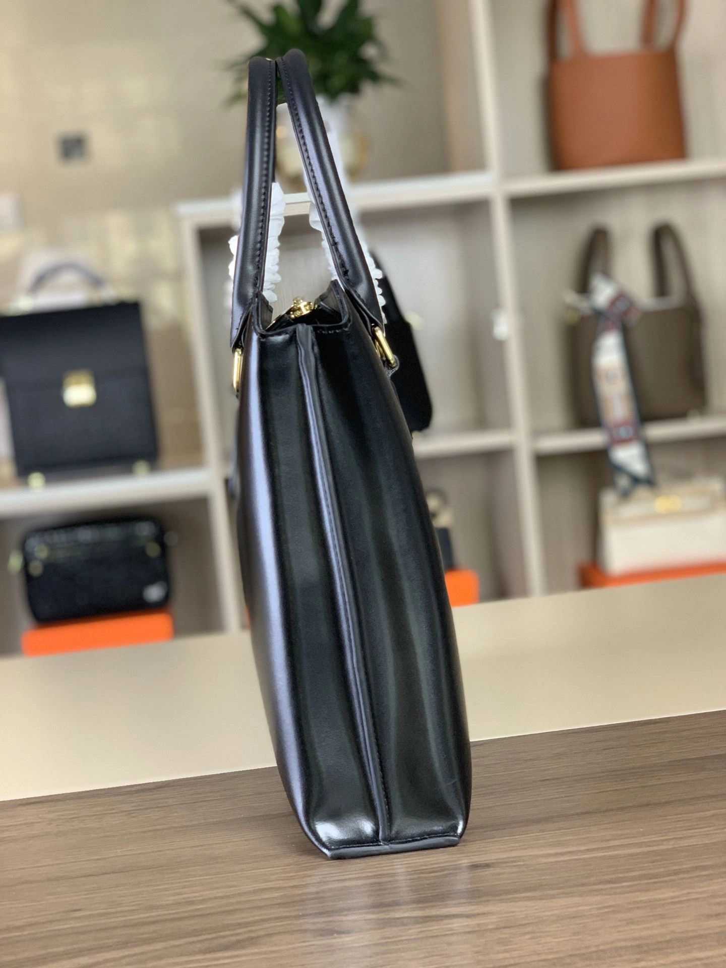 Neat Mens Louis Vuitton Briefcases 92815