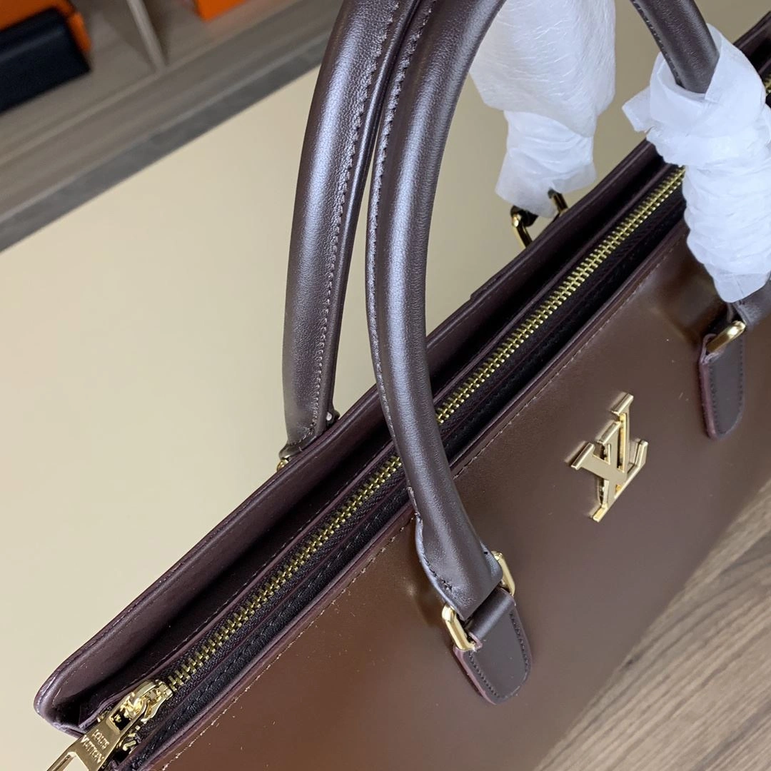 Minimalist Mens Louis Vuitton Briefcases 92812