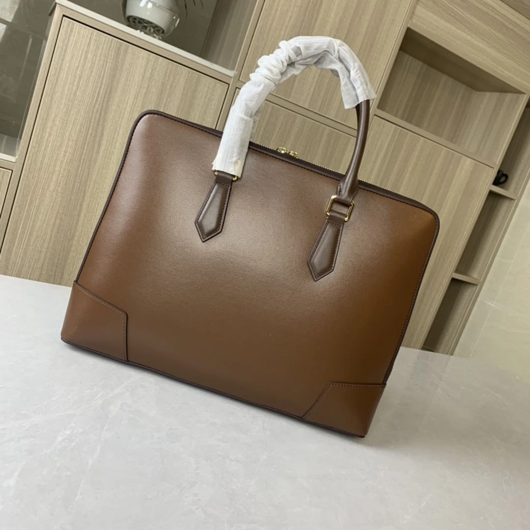 FashionForward Mens Louis Vuitton Briefcases 92848