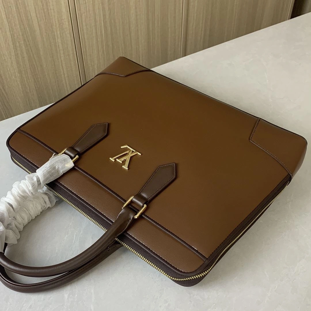 FashionForward Mens Louis Vuitton Briefcases 92848