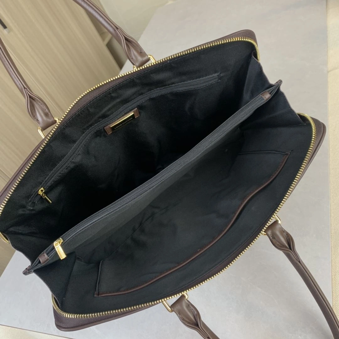 FashionForward Mens Louis Vuitton Briefcases 92848