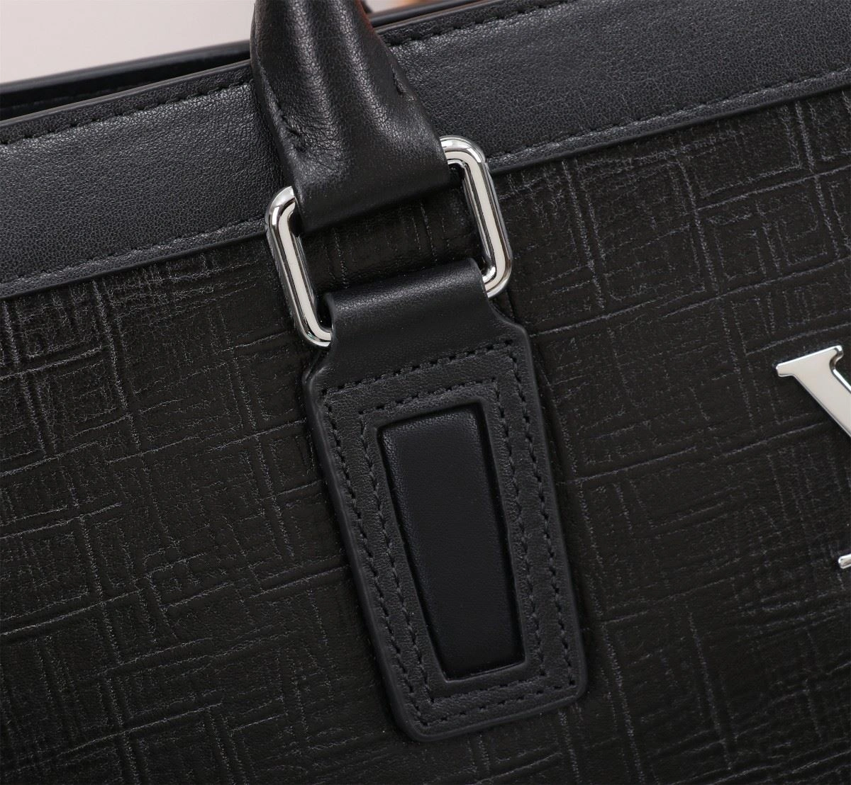 FashionForward Mens Louis Vuitton Briefcases 92808