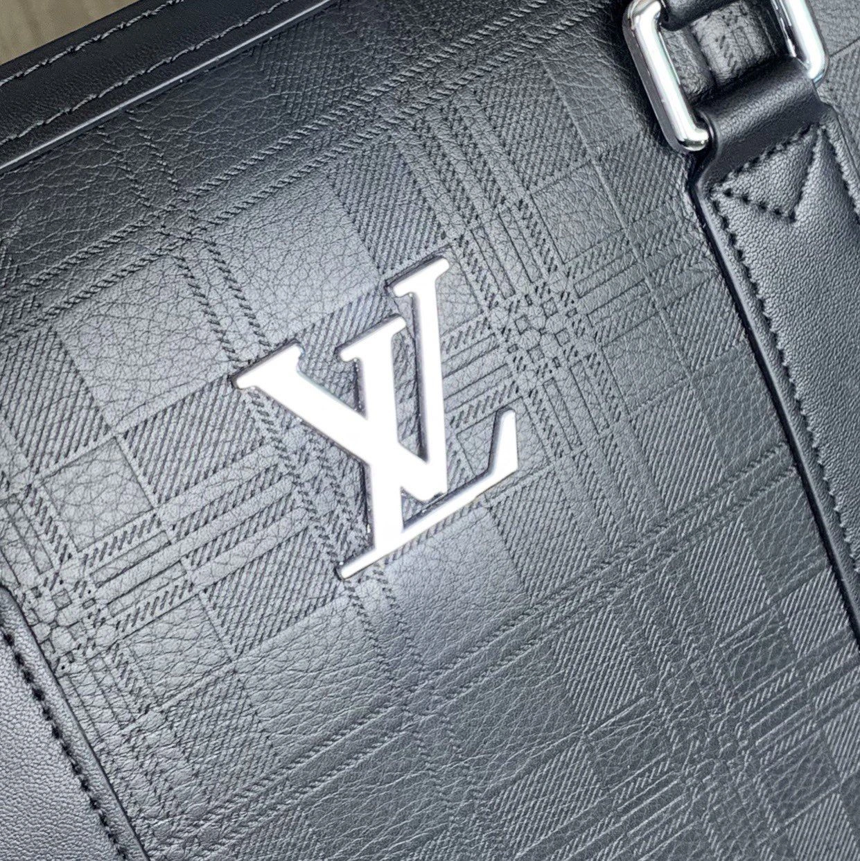 Sophisticated Mens Louis Vuitton Briefcases 92806